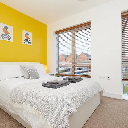 Derby Comfort Stay - 2 Bed House, 3 Min Walk To Hospital, Free Parking Exterior photo