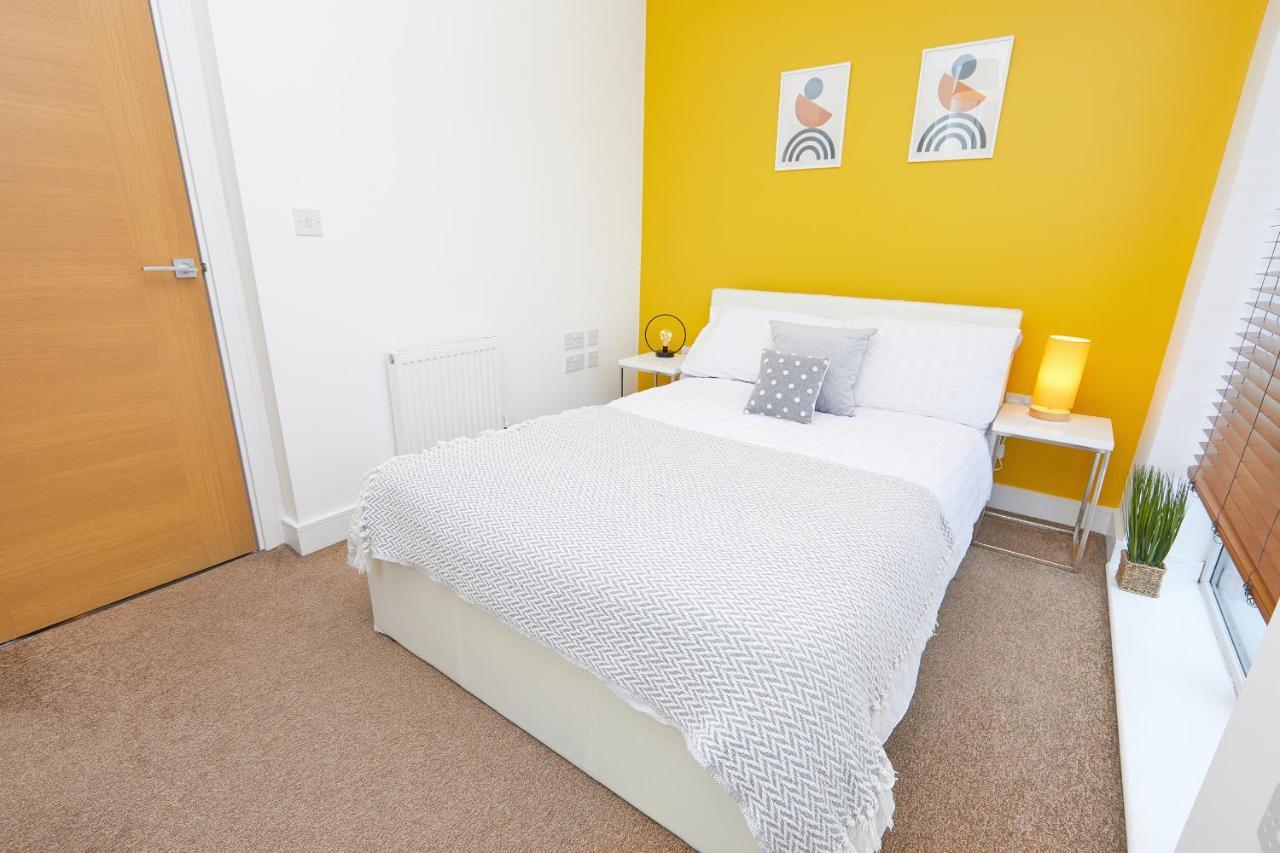 Comfort - 2 Bed House, 3 Min Walk To Hospital, Free Parking Derby