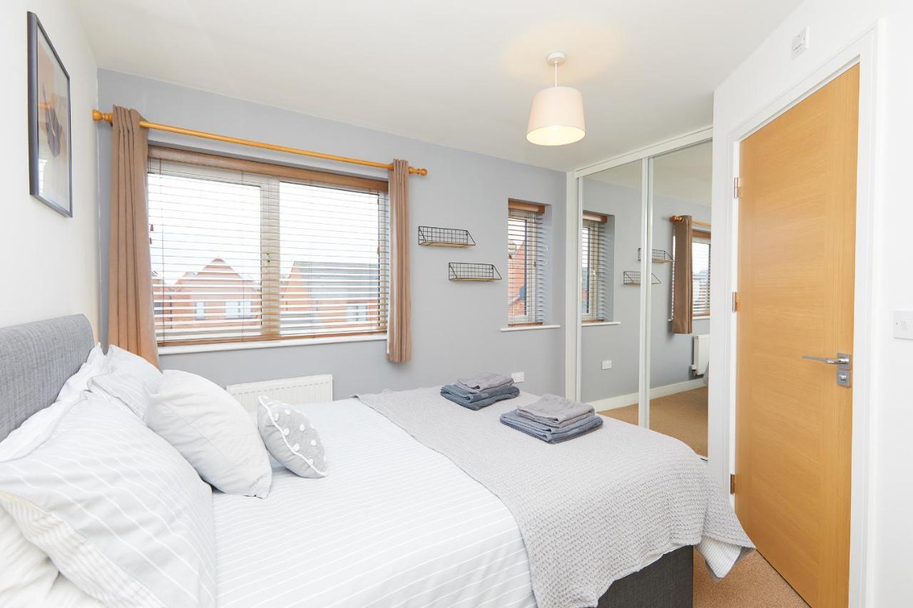 Comfort - 2 Bed House, 3 Min Walk To Hospital, Free Parking Holiday home Derby