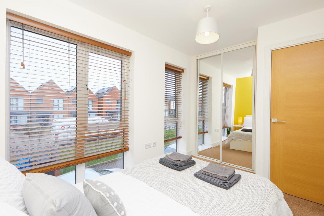 Comfort - 2 Bed House, 3 Min Walk To Hospital, Free Parking