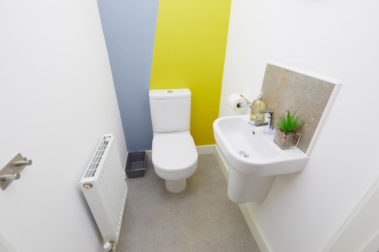 Comfort - 2 Bed House, 3 Min Walk To Hospital, Free Parking Derby